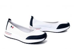 FILIPPO DP6134/26 WH NV biały granatowy, czółenka damskie. Białe czółenka damskie Filippo, bez wzorów, ze skóry, bez obcasa, bez zapięcia. Za 164.90 zł.