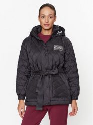 Guess Płaszcz zimowy V3BL02 WFS82 Czarny Regular Fit. Czarne płaszcze damskie Guess, na zimę, xs, z aplikacjami, z syntetyku, bez kaptura. Za 849.99 zł.