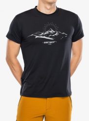 Koszulka z nadrukiem Sensor Coolmax Tech Mountains 98 Tee SS. Czarne koszulki sportowe męskie Sensor, xl, bez wzorów, z elastanu, bez kołnierzyka, bez ramiączek, na fitness i siłownię. Za 174.79 zł.