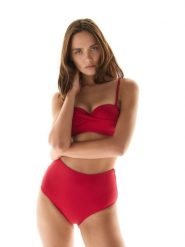 Dół od bikini - czerwony. Czerwone bikini damskie Reserved, l, bez wzorów. Za 59.99 zł.