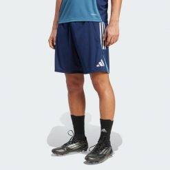 Szorty Arsenal Tiro 25 Competition Training. Niebieskie krótkie spodenki sportowe męskie Adidas, l, bez wzorów, na fitness i siłownię. Za 199.00 zł.