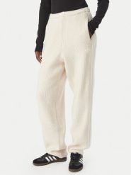 Adidas Spodnie dresowe Adiluna Season 2 X Jennie LD4963 Beżowy jasny Loose Fit. Brązowe spodnie dresowe damskie Adidas, s, bez wzorów, z dresówki. Za 439.99 zł.