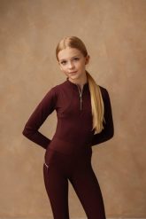 Dziecięca bluzka do jazdy konnej z długim rękawem Catty long Bordowa. Czerwone t-shirty i topy dla dziewczynek JD ATTACK, bez wzorów, z materiału, bez ramiączek. Za 199.00 zł.