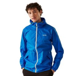 Kurtka Kieszonkowa Wodoodporna Męska + Worek Pack It III. Niebieskie kurtki męskie Regatta, m, bez wzorów, z materiału, z kapturem. Za 161.99 zł.