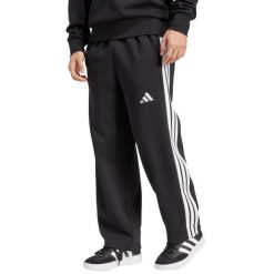 Spodnie męskie adidas Essentials Three Stripes Fleece Wide Leg. Czarne buty sportowe męskie Adidas, m, bez wzorów, z bawełny, na fitness i siłownię. Za 171.99 zł.