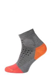 Krótkie skarpety damskie Salewa Pedroc. Szare skarpety damskie Salewa, bez wzorów, z dzianiny. Za 153.00 zł.