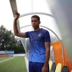 Koszulka piłkarska dla dorosłych Champions League. Niebieskie koszulki sportowe męskie CHAMPIONS LEAGUE, xl, bez wzorów, bez kołnierzyka, bez ramiączek, do piłki nożnej. W wyprzedaży za 99.99 zł.