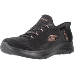 Buty SKECHERS SUMMITS-CLASSY NIGHT SLIP-INS Czarny. Czarne trampki i tenisówki damskie Skechers, bez wzorów, z tkaniny, bez zapięcia. Za 298.99 zł.