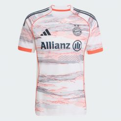 Koszulka FC Bayern 25/26 (Women's Team) Away. Białe koszulki sportowe męskie Adidas, s, bez wzorów, bez kołnierzyka, bez ramiączek, do piłki nożnej. Za 439.00 zł.
