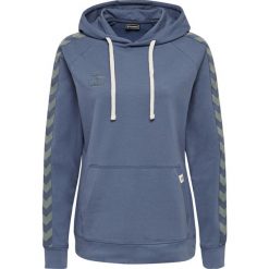 Bluza damska z kapturem Hummel Lmove Classic. Niebieskie bluzy sportowe damskie Hummel, xs, bez wzorów, z kapturem, na fitness i siłownię. W wyprzedaży za 190.50 zł.