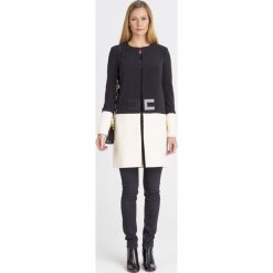 PŁASZCZ Elisabetta Franchi. Czarne kurtki damskie Elisabetta Franchi, z aplikacjami, bez kaptura. Za 1,229.00 zł.