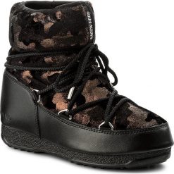 Śniegowce MOON BOOT - W.E. Low Camu Wp 24006900001 Black/Bronze. Śniegowce i trapery damskie Moon Boot, z materiału. W wyprzedaży za 519.00 zł.