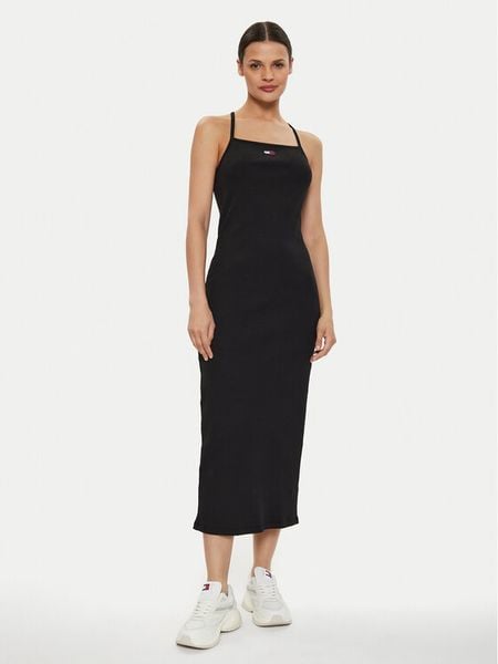 Tommy Jeans Sukienka letnia Badge DW0DW18579 Czarny Slim Fit. Czarne sukienki damskie Tommy Jeans, na lato, xxs, bez wzorów, z bawełny, bez kołnierzyka, bez ramiączek. Za 229.99 zł.