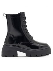 Jenny Fairy Trzewiki BEBETE AL22AW-8273 Czarny. Czarne botki damskie Jenny Fairy, z syntetyku, bez obcasa, na słupku, bez zapięcia. Za 129.99 zł.