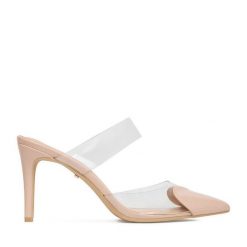 Klapki DeeZee. Brązowe klapki damskie DeeZee, bez wzorów, bez obcasa. Za 139.99 zł.