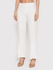 DeeZee Spodnie materiałowe Colleen SPDT0001 Biały Regular Fit. Białe spodnie materiałowe damskie DeeZee, s, bez wzorów, z materiału. Za 169.99 zł.