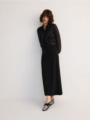 Dzianinowa spódnica maxi - czarny. Czarne spódnice damskie Reserved, l, bez wzorów, z dzianiny, maxi, rozkloszowane. W wyprzedaży za 35.99 zł.