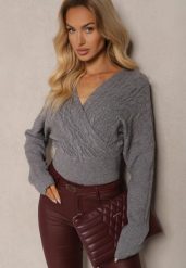 Szary Kopertowy Sweter z Domieszką Wiskozy z Nietoperzowymi Rękawami Patiara. Szare swetry damskie Renee, bez wzorów, z jeansu, casualowe, bez kołnierzyka, bez ramiączek, bez kaptura. Za 79.99 zł.