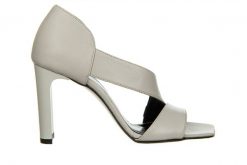 Sandały Bayla-159 4556 002-P Szary Lico 159133, Skóra naturalna - 36. Szare sandały damskie Bayla, bez wzorów, z materiału, bez obcasa, na słupku, bez zapięcia. W wyprzedaży za 179.10 zł.