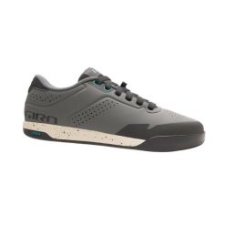 Buty damskie Giro Latch New. Czarne obuwie sportowe damskie GIRO, bez wzorów, rowerowe. W wyprzedaży za 407.00 zł.