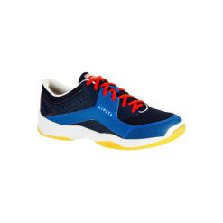 Buty męskie do siatkówki V100 niebieskie. Niebieskie buty sportowe męskie KIPSTA, z kauczuku. Za 99.99 zł.
