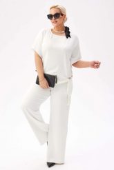 Elegancki komplet Rosa w kolorze ecru - bluzka i spodnie na wesele PLUS SIZE XXL. Czerwone bluzki damskie Moda Size Plus Iwanek, plus size, bez wzorów, z elastanu, biznesowe, bez kołnierzyka, plus size, bez ramiączek. Za 489.90 zł.