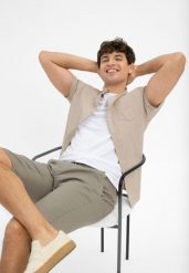 Koszula z krótkim rękawem, Regular Fit, C-TRIFO. Brązowe koszule męskie Volcano, m, bez wzorów, z bawełny, klasyczne, bez kołnierzyka, bez ramiączek. Za 149.99 zł.