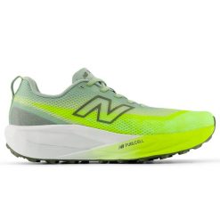 Buty męskie New Balance FuelCell SuperComp Trail v2 MTRX5C9 – zielone. Zielone buty sportowe męskie New Balance, z gumy, bez zapięcia, do biegania. Za 1,099.99 zł.