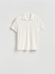 Bawełniana koszulka polo - złamana biel. Koszulki polo męskie Reserved, l, bez wzorów, z bawełny, bez ramiączek. Za 119.99 zł.
