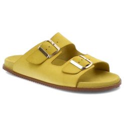 Żółte Klapki Hee Modne Skórzane Obuwie Damskie. Żółte klapki damskie Hee, bez wzorów, z zamszu, eleganckie, bez obcasa. Za 309.00 zł.