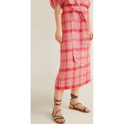 Mango - Spódnica Blair2. Czerwone spódnice damskie Mango, l, bez wzorów, z materiału, midi, proste. W wyprzedaży za 59.90 zł.
