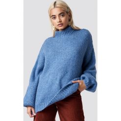 NA-KD Trend Sweter z golfem z domieszką wełny - Blue. Swetry damskie marki NA-KD Trend. Za 242.95 zł.