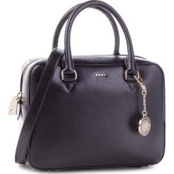 Torebka DKNY - R83D3621 Blk/Gold BGD. Czarne torebki do ręki damskie DKNY, ze skóry. Za 1,109.00 zł.