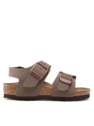 Birkenstock Sandały New York Kids Bs 87781 Brązowy. Brązowe sandały chłopięce Birkenstock, ze skóry, bez zapięcia. Za 249.99 zł.