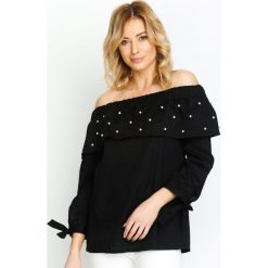Czarna Bluzka Renaissance Charm. Czarne bluzki damskie Born2be, z dekoltem typu hiszpanka. Za 44.99 zł.
