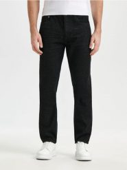 Jeansy regular - czarny. Czarne jeansy męskie Sinsay. Za 69.99 zł.