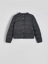 Pikowana kurtka - czarny. Czarne kurtki damskie Reserved, l, bez wzorów, bez kaptura. W wyprzedaży za 89.99 zł.