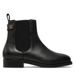 Sztyblety Tommy Hilfiger. Czarne botki damskie Tommy Hilfiger, bez obcasa, na płaskiej podeszwie, bez zapięcia. Za 749.99 zł.
