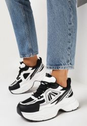 Czarne Sneakersy na Grubej Podeszwie z Metalicznymi Wstawkami i Siateczką Aterim. Czarne obuwie sportowe damskie Born2be, bez wzorów. Za 109.99 zł.