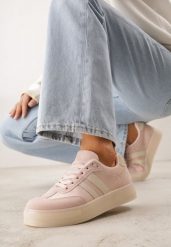 Różowe Sneakersy na Platformie w Stylu Tenisówek Ozdobione Paskami Ladia. Czerwone obuwie sportowe damskie Renee, bez wzorów, z jeansu, tenisowe. Za 99.99 zł.