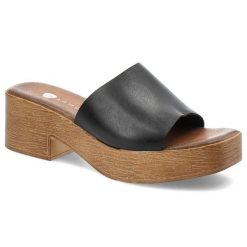 Czarne Stylowe Klapki Armodo Modne Obuwie Damskie. Czarne klapki damskie Armodo, bez wzorów, bez obcasa, na obcasie, bez zapięcia. Za 209.00 zł.