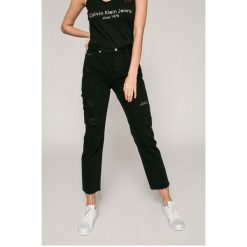 Calvin Klein Jeans - Jeansy. Jeansy damskie marki Calvin Klein Jeans. W wyprzedaży za 419.90 zł.