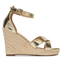 Espadryle ONLY Shoes. Żółte sandały damskie ONLY Shoes, bez wzorów, bez obcasa, bez zapięcia. Za 129.99 zł.