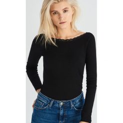 Bluzka z koronką - Czarny. Bluzki damskie marki Sinsay. Za 29.99 zł.
