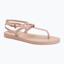 Sandały damskie Ipanema Atena. Czerwone sandały damskie Ipanema, bez wzorów, z materiału, bez obcasa, bez zapięcia. Za 129.99 zł.