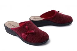 INBLU LV-11 016 bordowy, kapcie damskie. Czerwone kapcie damskie Inblu, bez wzorów. Za 80.99 zł.