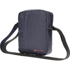 Saszetka na ramię TRU200 - denim. Saszetki męskie 4f, z denimu. W wyprzedaży za 59.99 zł.