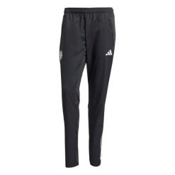 Spodnie dresowe Prematch Manchester United 2025/26. Czarne spodnie sportowe męskie Adidas, bez wzorów, z dresówki, do piłki nożnej. W wyprzedaży za 248.50 zł.