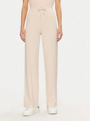 Guess Spodnie dresowe V5RB19 KCOB2 Beżowy Regular Fit. Brązowe spodnie dresowe damskie Guess, m, z aplikacjami, z dresówki. Za 209.99 zł.