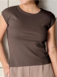 Bawełniana koszulka w prążek - brązowy. Brązowe t-shirty damskie Sinsay, l, bez wzorów, z bawełny, bez kołnierzyka. W wyprzedaży za 15.99 zł.